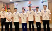 Vietnam claims five medals at Int’l Physics Olympiad 2022