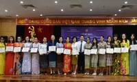 Training course helps OV teachers better mother language teaching