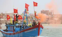 Quang Ngai fishermen begin first catch of Lunar New Year