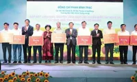 110 social houses presented to needy households in Nghe An