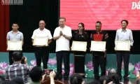 Five individuals in Dak Lak receive certificates of merit for safeguarding national security