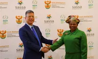 Vietnam, South Africa share experience in social insurance development