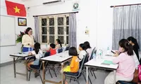 Vietnamese-language course opens in Vientiane