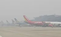 Thick fog forces flight delays in Noi Bai airport