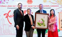 “Homeland Spring” programme for overseas Vietnamese held in Vancouver