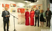 Paris exhibition features President Ho Chi Minh's aspiration for national independence