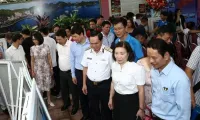 Photos of Truong Sa displayed in Hai Phong city