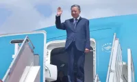 President arrives in Phnom Penh, beginning state visit to Cambodia