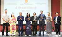 Vietnamese language promoted in France