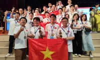 Vietnamese students win big at international math competition in India