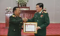 Laos awards State-level orders to Vietnam Military Medical University