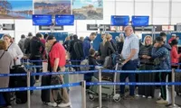 Int'l passenger volume via airports sees strong growth in 8 months