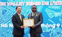 Vallet Scholarship Fund grants nearly 50,000 scholarships in Vietnam