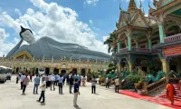Khmer community in the south joyfully celebrate Sene Dolta Festival