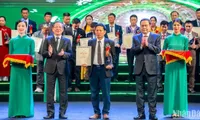 Outstanding Vietnamese farmers, cooperatives honoured