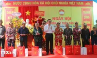 Politburo member Phan Dinh Trac attends Great National Unity Festival in An Giang