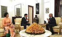 Cambodian leaders commend Vietnamese Ambassador for contributions