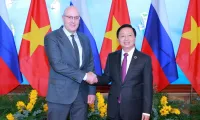 Vietnamese, Russian Deputy PMs discuss strengthening bilateral cooperation