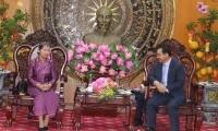 Cambodian delegation pays pre-Tet visit to Long An