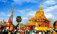 Government leader extends New Year wishes to Khmer people