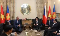 Hanoi eyes to expand cooperation with Czech localities