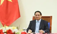 Vietnamese, Malaysian PMs hold phone talks