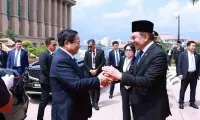 Welcome ceremony for Vietnamese PM held in Kuala Lumpur