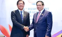 PM meets with Philippine President on ASEAN Summit sidelines