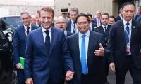 Vietnamese PM meets with French President