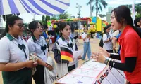 ‘German Career Truck’ programme draws much interest from Ninh Thuan students