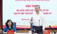 Party chief meets with voters in Hanoi