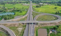 Laos considers constructing expressway connecting Vientiane, Vietnam