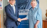 Viet Nam strengthens cooperation with United Nations Commission on International Trade Law