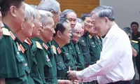 Party chief expresses gratitude to millions of ex-revolutionaries, war heroes