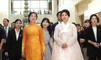 Vietnamese Party chief’s spouse visits RoK national museum