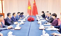 Continuing Viet Nam-China friendship tradition