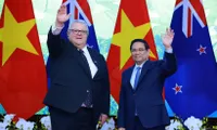 PM meets New Zealand Parliament Speaker in Hanoi