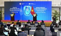 Vietnamese PM, UN Secretary-General attend press conference on signing ceremony of Ha Noi Convention