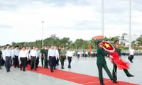 Party chief pays floral tributes to President Ho Chi Minh, martyrs in Phu Quoc