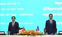 Vietnamese, Cambodian border provinces vow tighter links