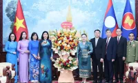 Viet Nam Women’s Union congratulates Laos on 50th National Day
