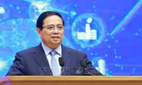 PM calls for drastic solutions to promote digital economy, society, citizens