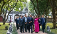 European Council President visits Temple of Literature, Ha Noi's metro line project