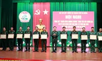 Collectives and individuals with outstanding contributions to Quang Trung campaign in Da Nang and Dak Lak honoured
