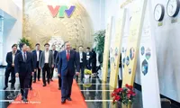 Party leader pays Tet visits to Viet Nam Television, Voice of Viet Nam