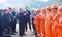 PM urges faster progress of expressway projects in Lang Son, Cao Bang provinces