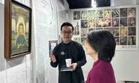 Vietnamese painters shine with 'Thousand-Mile Journey' award in Paris