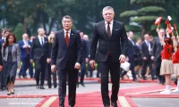 Vietnamese Prime Minister chairs official welcome ceremony for Slovak counterpart