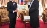Vietnam seeks to deepen ties with South Pacific partners