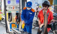 Fuel prices drop again from April 23 afternoon